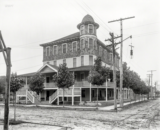 Photo showing: Severn Hall -- Hotel in Wildwood, New Jersey, circa 1907.