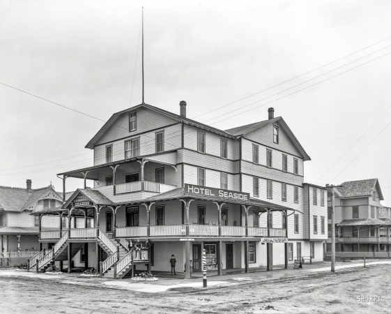 Photo showing: Hotel Seaside -- Wildwood, New Jersey, circa 1907.