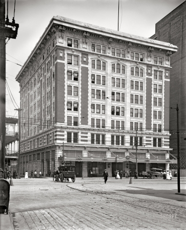 Photo showing: Audubon Building -- New Orleans circa 1910. Audubon Building, Canal and Burgundy Sts.