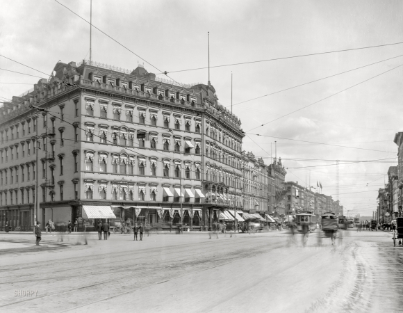 Photo showing: Russell House -- Detroit circa 1900. Russell House, Woodward Avenue and Cadillac Square.