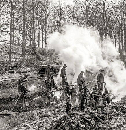 Photo showing: Hammerjacks -- Vermont circa 1905. Steam drills, Rutland R.R.