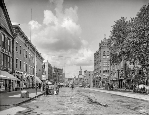 Photo showing: Nashua: 1908 -- Main Street -- Nashua, New Hampshire.