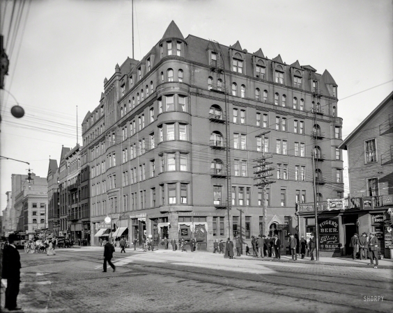 Photo showing: The Spalding -- 1908. Spalding Hotel, Duluth, Minnesota.