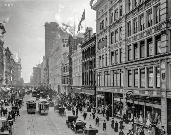 Photo showing: Thronged Thoroughfare -- New York circa 1908. Twenty-Third Street east from Sixth Avenue.