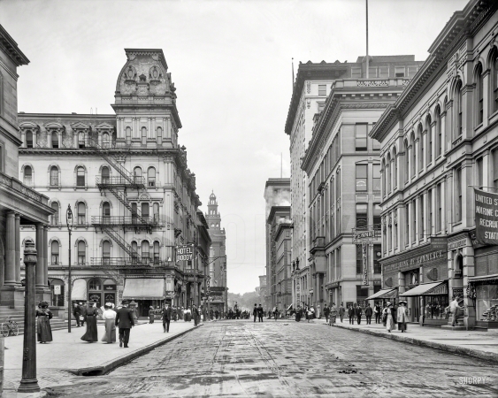 Photo showing: Penna Painless Dentists -- Circa 1909. Madison Avenue, Toledo.