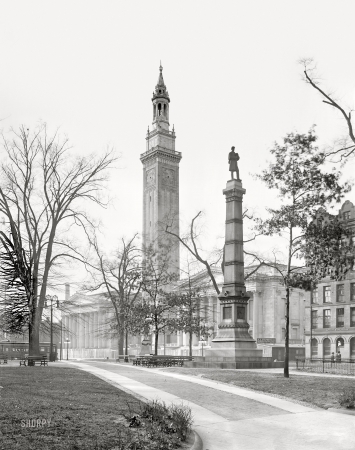 Photo showing: Timeless Tower -- Springfield, Mass., circa 1912. Municipal Building and Civil War monument from Court Square.