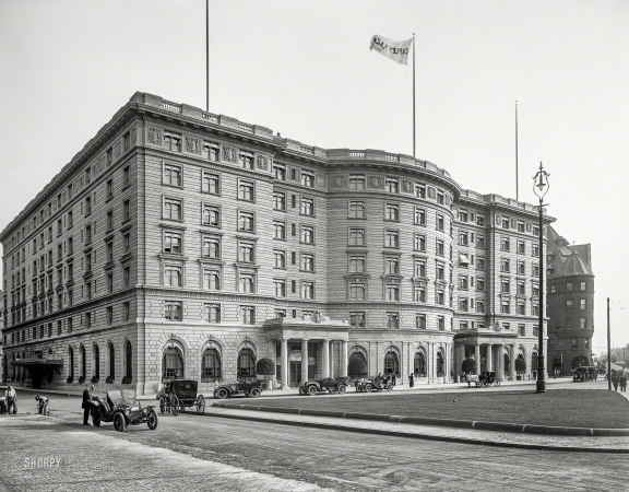 Photo showing: Copley Plaza -- Boston circa 1912. Copley Plaza Hotel, Copley Square.