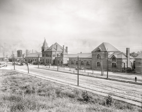 Photo showing: Toledo Union Station -- Circa 1905. Union Station, Toledo, Ohio.