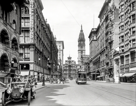 Photo showing: Snellenburgs -- 1912. Philadelphia City Hall and Market Street west from 11th.