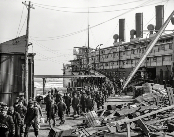 Photo showing: Laddies Who Launch -- February 14, 1913. Noon -- Steamer 'Seeandbee' at Detroit Ship Building yard in Wyandotte.