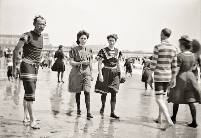 Photo showing: Shore Patrol. -- Atlantic City, New Jersey, circa 1905. A life saver on the lookout.