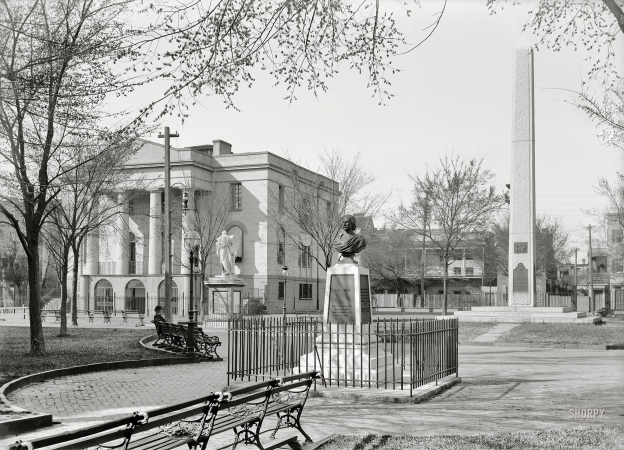 Photo showing: Poet in the Park -- 1906. Washington Park -- Charleston, South Carolina. The bust is
of Charleston native son Henry Timrod, poet laureate of the Confederacy.