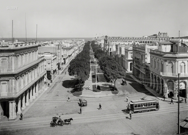 Photo showing: Paseo del Prado -- Cuba circa 1904. The Prado -- Havana. The Cuban capital's celebrated promenade.