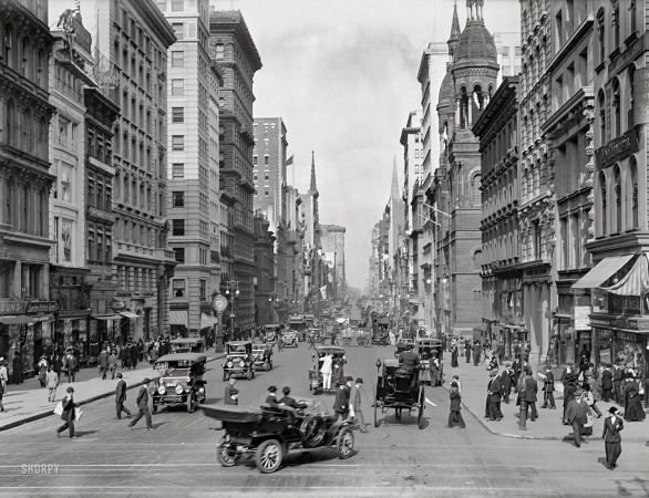 Photo showing: 5th Avenue -- New York circa 1912. Fifth Avenue at 42nd Street.