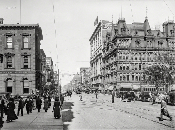 Photo showing: Buffalo Crossing -- Circa 1908. Main Street -- Buffalo, N.Y.
