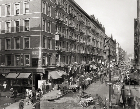 Photo showing: Orchard Street -- New York circa 1909. The Ghetto, Orchard and Rivington streets, Lower East Side.