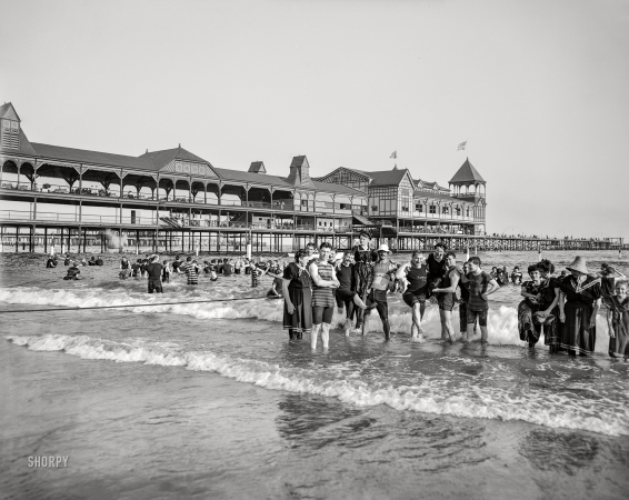 Photo showing: The Iron Pier -- 1903. Bathers and the Iron Pier -- Coney Island, N.Y.