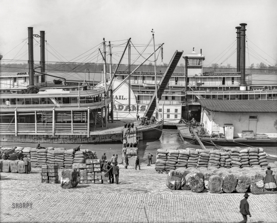 Photo showing: Sidewheeler Kate Adams -- Memphis and the Mississippi River circa 1906. Unloading cotton at the levee.