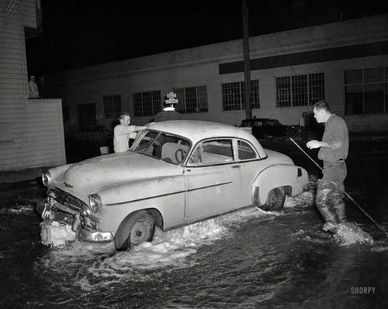 Photo showing: The Gondoliers -- Oakland, Calif., circa 1958. Accident, 26th at Valdez.