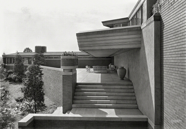 Photo showing: The House That Wax Built -- Oct. 2, 1939. Wingspread, Herbert F. Johnson Jr. residence in Racine, Wisconsin. Frank Lloyd Wright, architect.