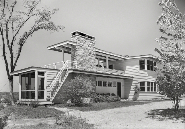 Photo showing: The Linear Look -- May 30, 1940. Bertram F. Willcox, residence in Pound Ridge, Westchester County, New York.
