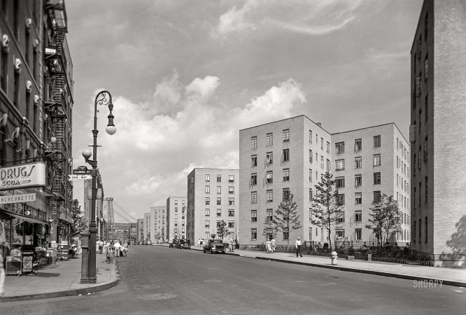 Photo showing: Vladeck Houses -- July 14, 1941. Vladeck Houses, Madison and Scammel Streets, New York City.