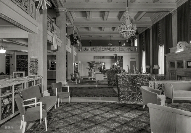Photo showing: Newark Luxe -- March 21, 1944. Newark Athletic Club, Broad Street, Newark,
New Jersey. Long shot of lobby. Morris Lapidus, architect.
