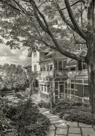 Photo showing: The Terrace -- October 13, 1945. Childs Frick residence in Roslyn, Long Island, New York. Guest cottage south facade.