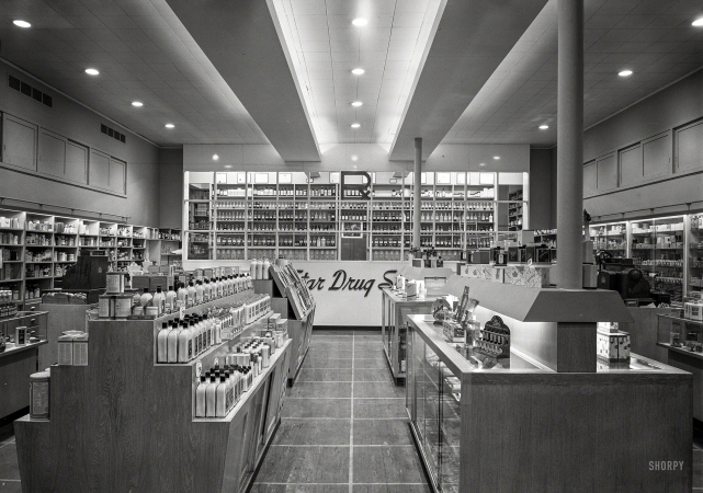 Photo showing: Star Drug -- Jan. 16, 1946. Star Drug, business on Kingsbridge Road, Bronx, New York.
