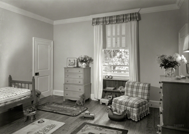 Photo showing: Tims Room -- Oct. 29, 1946. Paul Mellon, residence in Upperville, Virginia. Tim's room.
