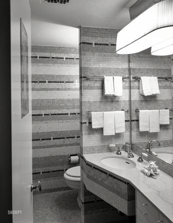Photo showing: Midcentury Mosaic -- Jan. 25, 1954. H.F. Fischbach, residence at Hampshire House, Central Park South. Tile bathroom.