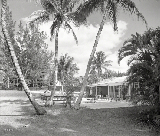 Photo showing: Jupiter Golf -- Feb. 19, 1958. Jupiter Golf Clubhouse, Hobe Sound, Florida.