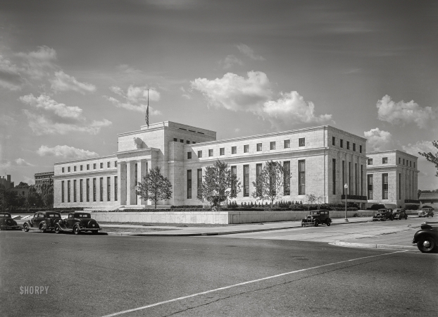 Photo showing: The Fed -- Washington, D.C., circa 1937. Federal Reserve Building, Constitution Avenue.