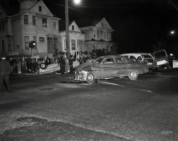 Photo showing: The Late Show -- Oakland, Calif., circa 1958. Car crash, night.