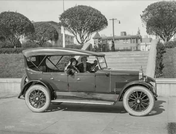 Photo showing: The World From My Barley -- San Francisco circa 1923. Barley Model 6-50 touring car.