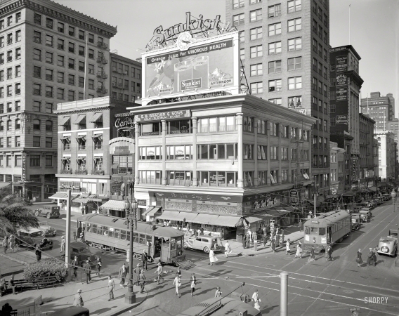 Photo showing: Owl Drug -- June 1, 1935. San Francisco. Union Square at Geary and Stockton.