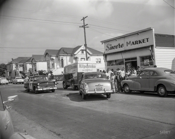 Photo showing: Sincere Market -- Oakland, Calif., circa 1958. Bread truck collision.