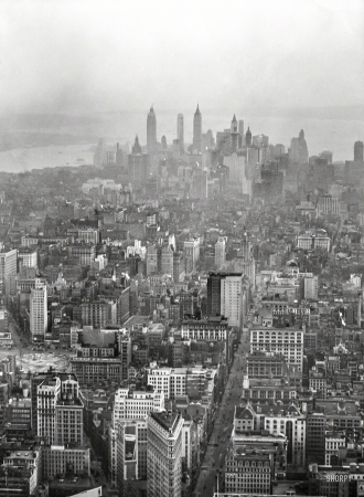 Photo showing: Manhattan Skyline II -- 1932. New York City views, skyline.