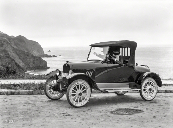 Photo showing: San Francisco Briscoe -- San Francisco circa 1919. Briscoe auto at Lands End.