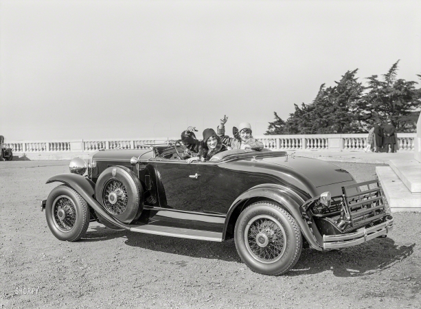 Photo showing: Ready to Go -- San Francisco circa 1929. Graham-Paige at California Palace of the Legion of Honor, Lincoln Park.