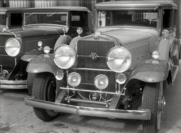 Photo showing: Sweet Sixteen -- San Francisco circa 1931. V-16 at Don Lee Cadillac agency.