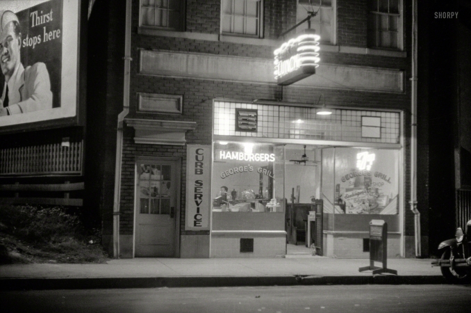 Photo showing: Grill Noir -- May 1940. A hamburger shop in Durham, North Carolina. George's Grill, open all night. 