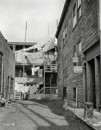 Photo showing: Rooms for Rent -- February 1936. Mission District. Slums of San Francisco, California.