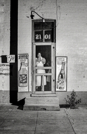 Photo showing: Fresh Up! -- July 1941. Store in alley-dwelling section of Washington, D.C.