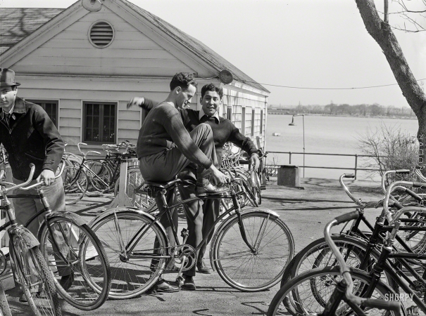 Photo showing: Washington Whizzers -- May 1941. Washington, D.C. Rent a bicycle -- Sunday recreation at the Tidal Basin.