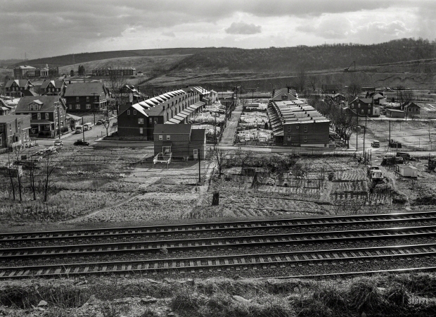 Photo showing: Sheetsville -- December 1941. Factory workers' homes. Coatesville, Pennsylvania.