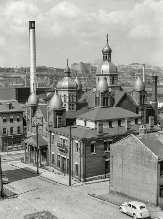 Photo showing: Orthodox Onions -- July 1938. Russian Orthodox Church. Pittsburgh, Pennsylvania.