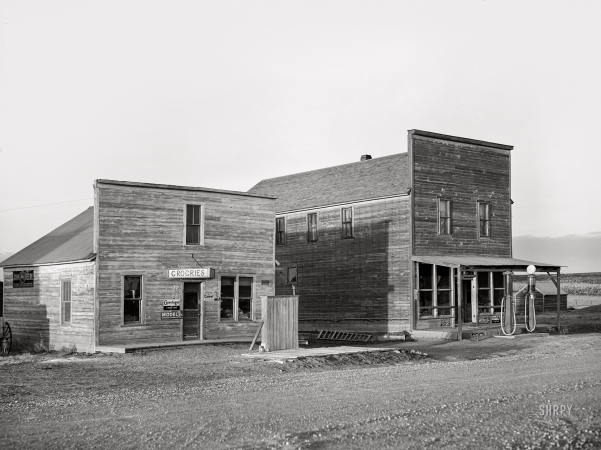 Photo showing: Grocry Story -- November 1939. Agate, Sioux County, Nebraska.