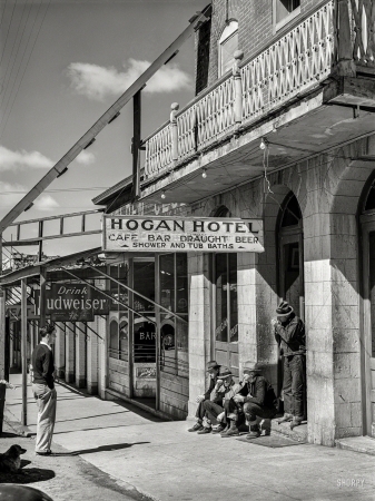 Photo showing: Beer and a Bath -- March 1940. Hotel. Austin, Nevada.