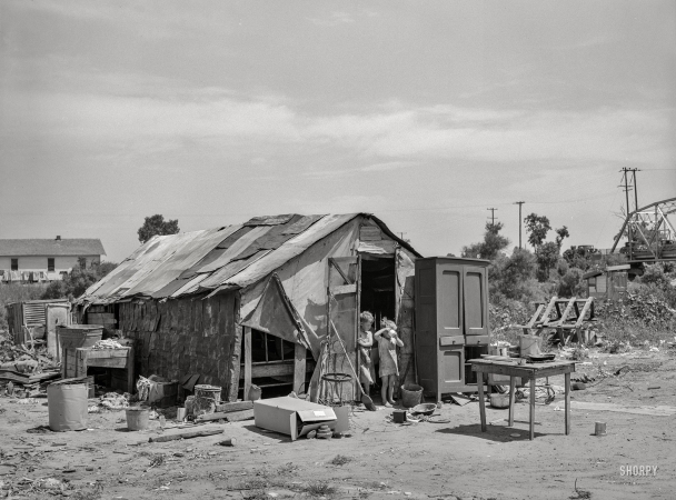 Photo showing: Pee-Wee Playhouse -- July 1939. Shack of family living in May Avenue camp, Oklahoma City.